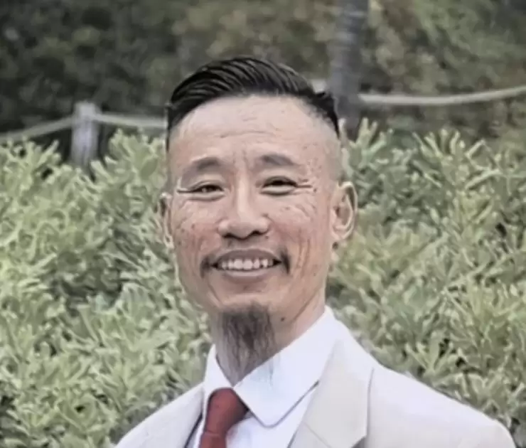 华人奶爸半夜带娃 后院发展天文摄影事业