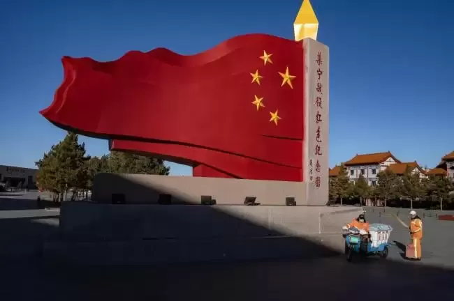 美媒目睹：AI赛道，中国拿出一张全球最大王牌