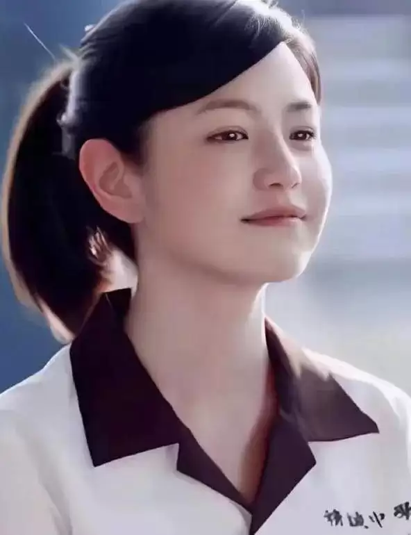狙击蝴蝶拿捏姐弟恋，42岁陈妍希离婚后活成少女，你羡慕吗？