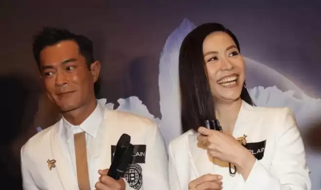 古天乐与宣萱史上最亲密互动！网友直呼二人太般配！再催赶紧拍拖！