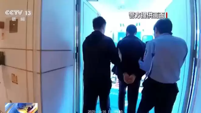 免税店员工用假表调换正品，30块腕表被调包