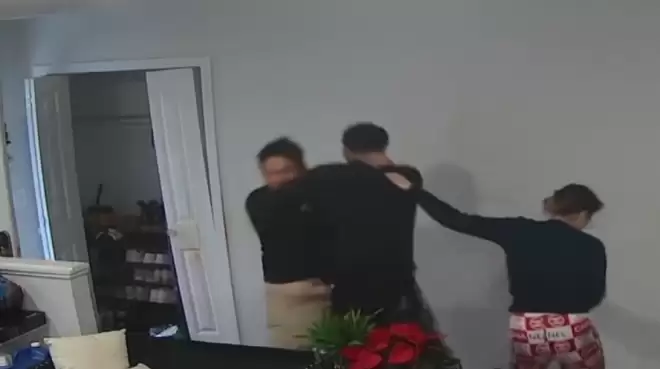 60秒命悬一线! 加拿大亚裔夫妻"卖闲置"被盯上 歹徒入室暴力袭击