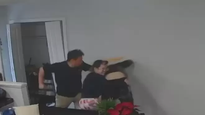 60秒命悬一线! 加拿大亚裔夫妻"卖闲置"被盯上 歹徒入室暴力袭击
