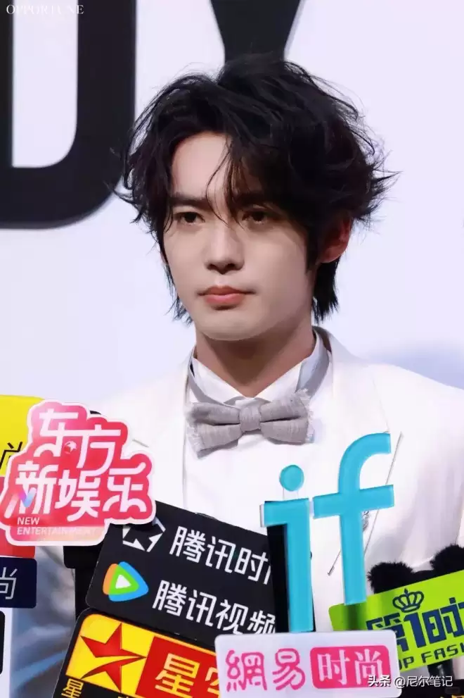 迪奥活动：李冰冰老了，王子文脸垮僵硬