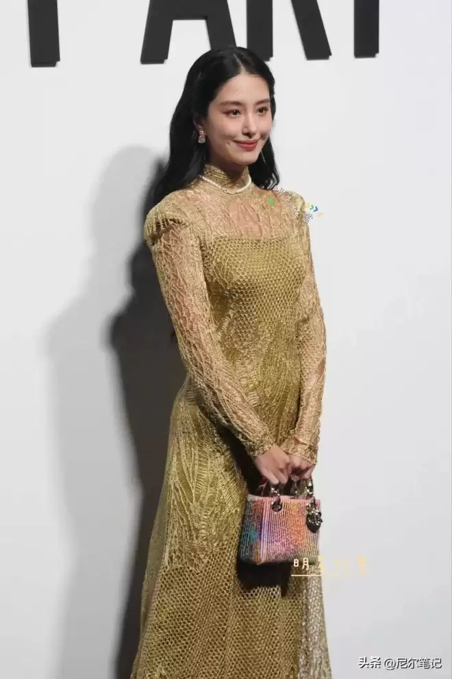 迪奥活动：李冰冰老了，王子文脸垮僵硬