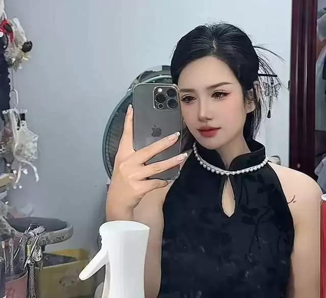 河南美女“大晨”去世年仅28岁,一口能喝三两白酒
