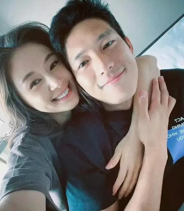 王子文坦言三年没谈恋爱！儿子生父至今是谜