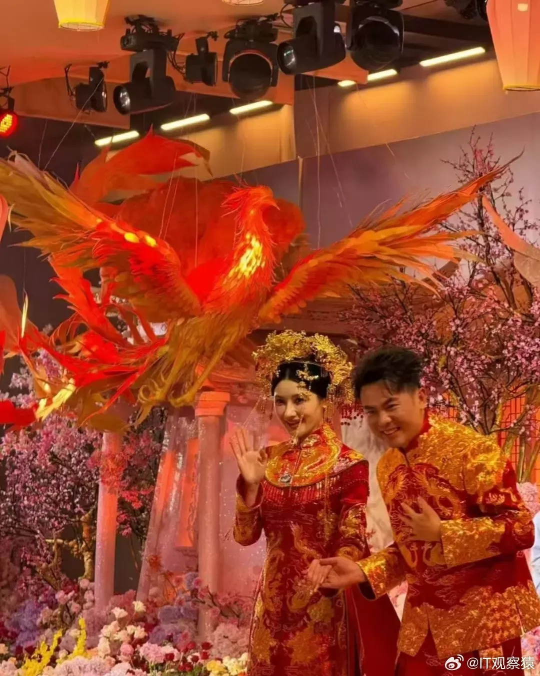 霸王茶姬创始人娶白富美董事长 婚宴人手一杯奶茶