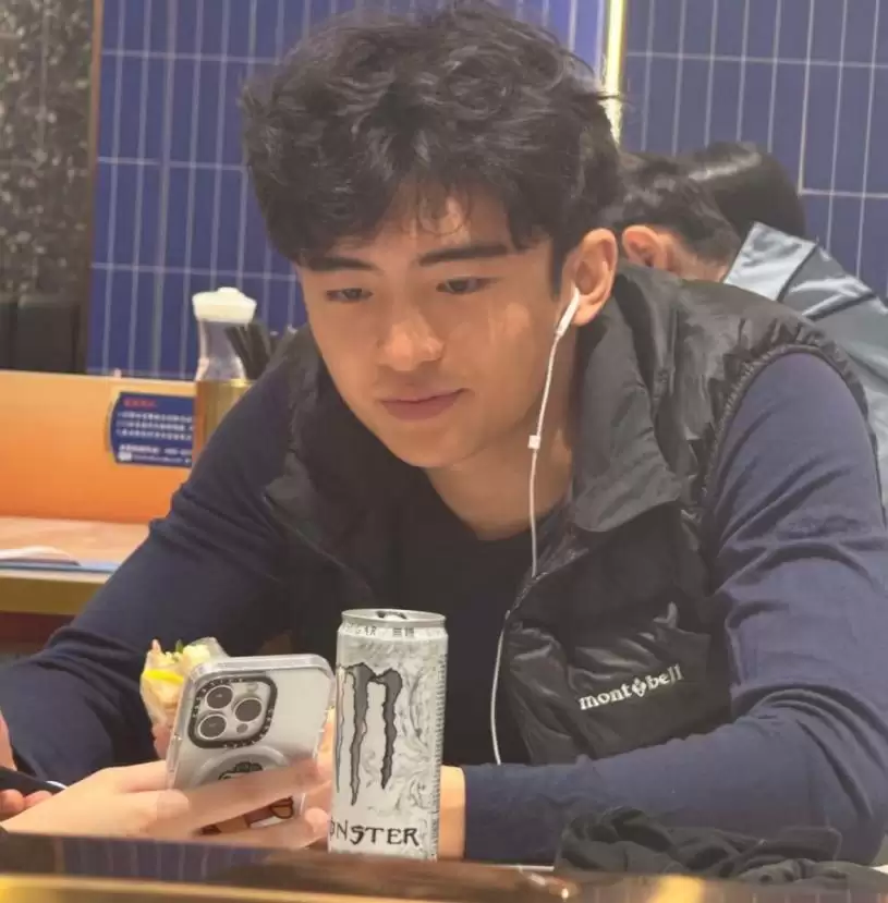 谢婷婷偕男友温哥华这圣诞景点抢闸过节 首哂细仔百日诞庆生照