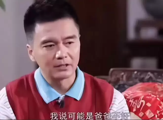 好友公开何晴珍贵合影，透露许亚军真实一面....