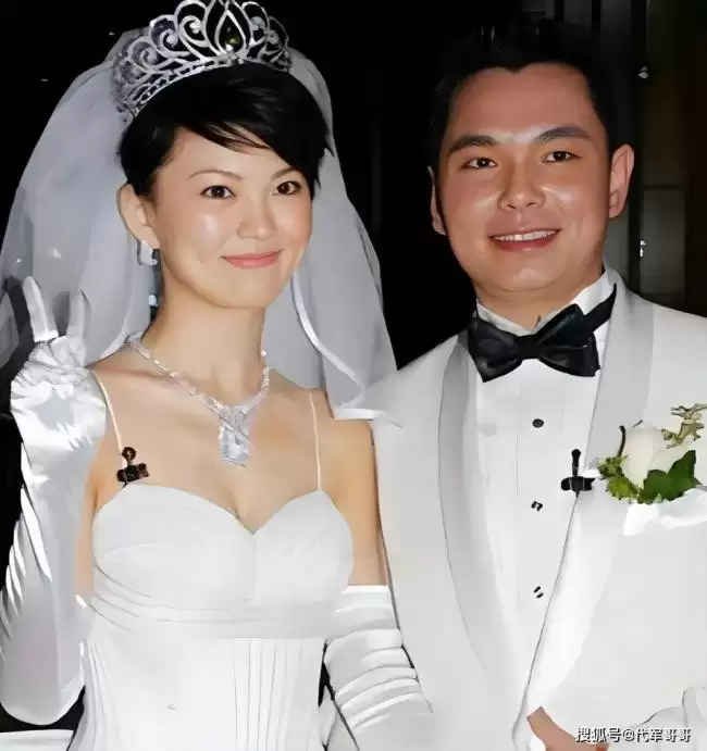 李湘前夫李厚霖及其兄妹都被警方刑拘 网热议