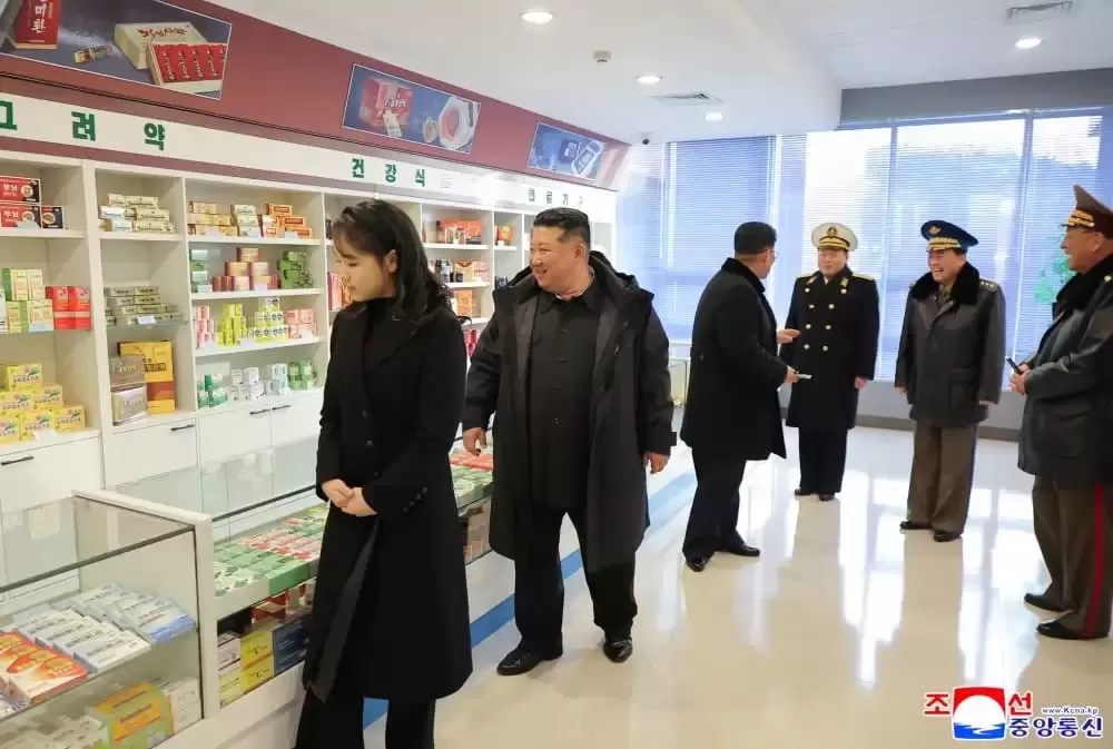 千金有望接班金正恩？ 照片中的金主爱引国际热议