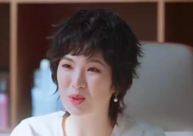 任正非没想到 孟晚舟卸任 姚安娜开始给他争光