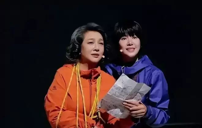 58岁身家过亿的江珊，每天为27岁女儿操碎了心