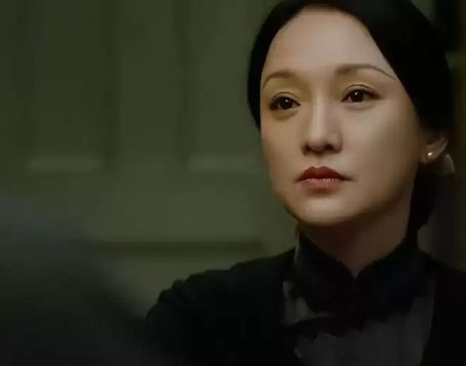 51岁“无人敢娶”的周迅，给中年女性提了个醒