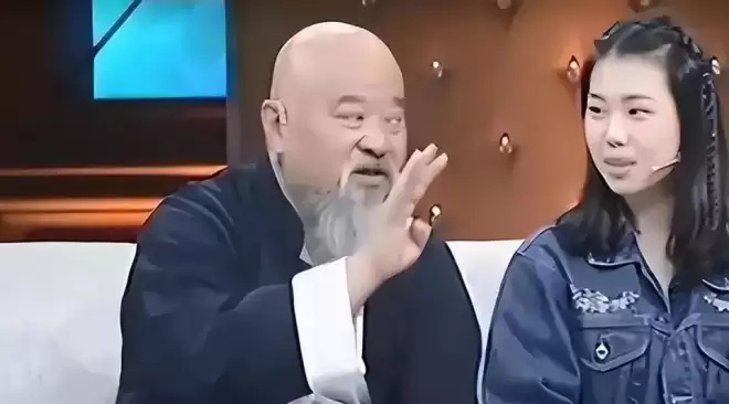 演员李琦不顾医生劝阻,每天2包烟顿顿8两白酒,今身体状况如何