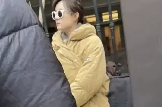 孙俪一顿就吃六个饺子！羽绒服穿15年很节俭