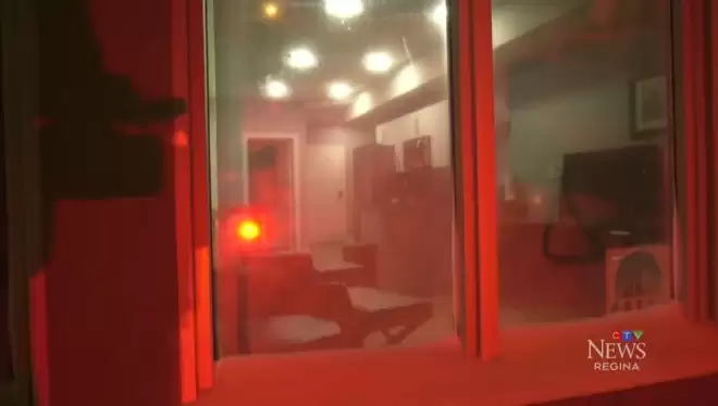 加拿大母亲回家看到惨烈一幕: 丈夫倒地挣扎, 11岁儿子陈尸卧室!