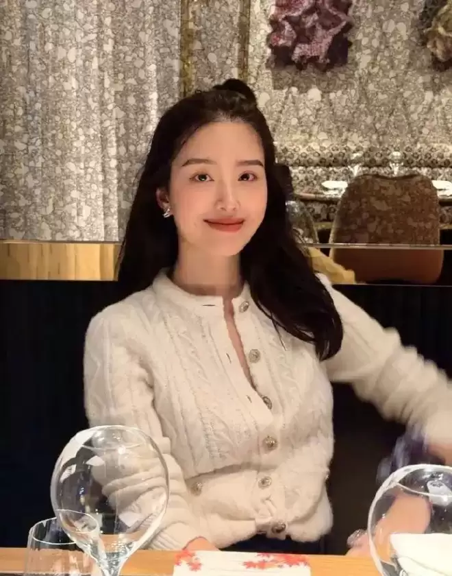 杨采钰否认未婚生子：保护隐私没想到让网友们造谣到今天