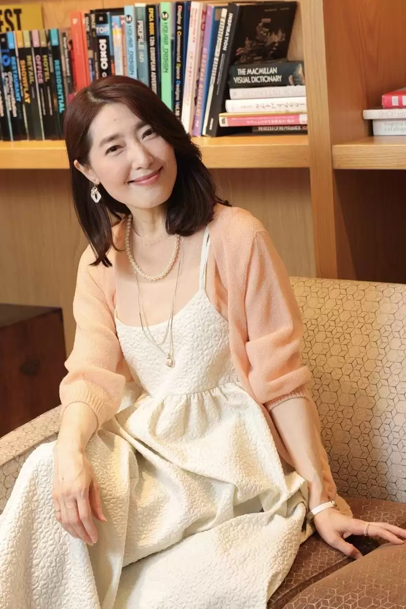 有名无分？“最美潘金莲”杨思敏斩24年恋情