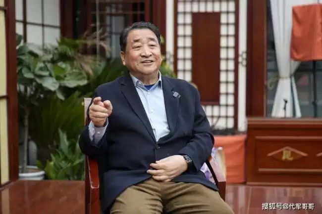 姜昆方否认在美国过圣诞！真相反转