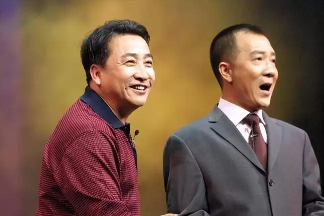 姜珊：我被父亲姜昆掐断星途，44岁还独身一人