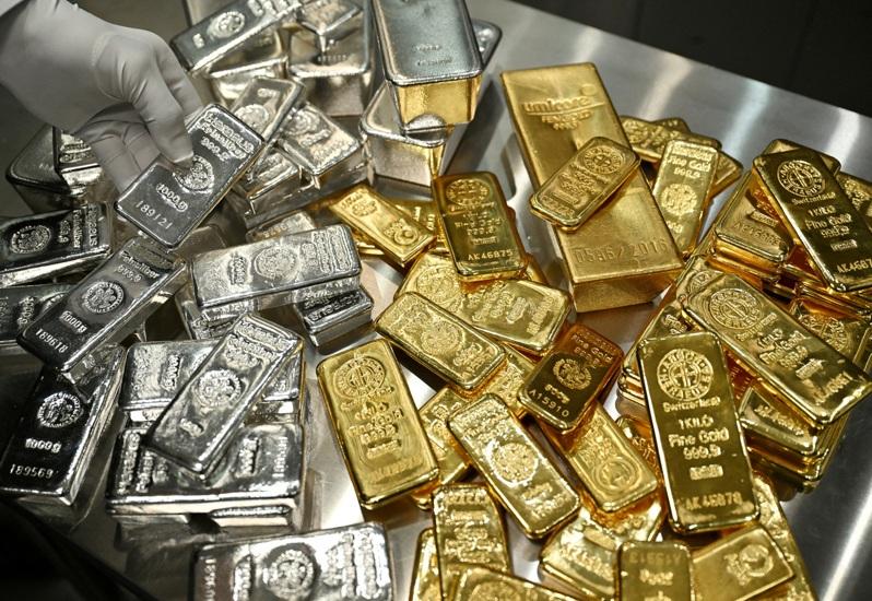 银价再创新高 轧空效应延烧 累计飙涨约150% 金价守高档