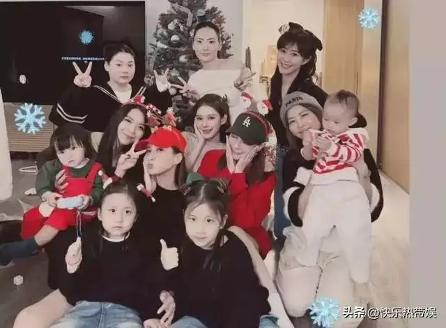 马筱梅圣诞家中待客，玥儿箖箖惊喜出镜
