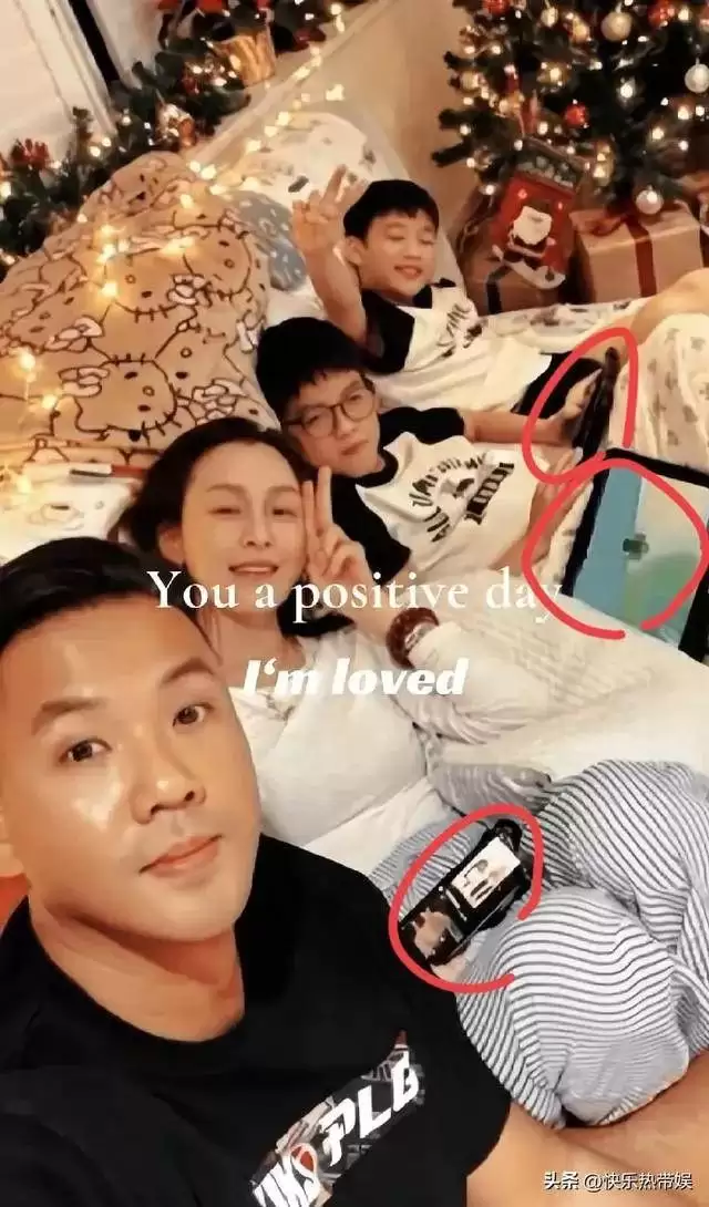 范玮琪晒一家合照，俩小孩都近视平板不离手