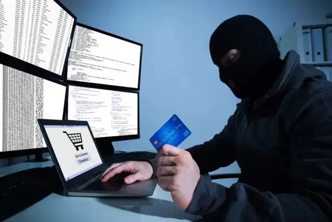 加国华人亲历被盗刷！追回后才发现：信用卡不能这么用！