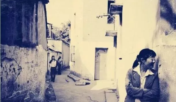 90年代中国街头巷尾 “风尘女子”们的旧照