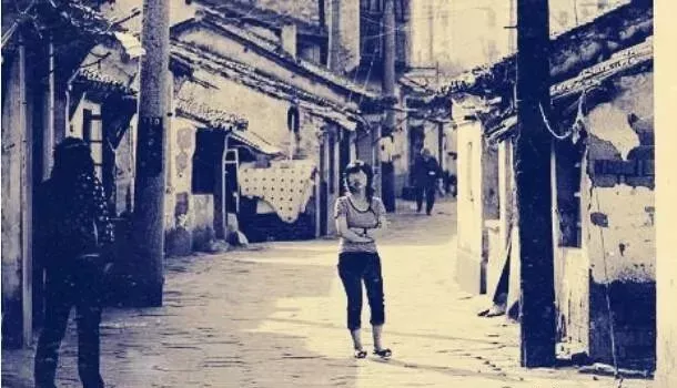 90年代中国街头巷尾 “风尘女子”们的旧照