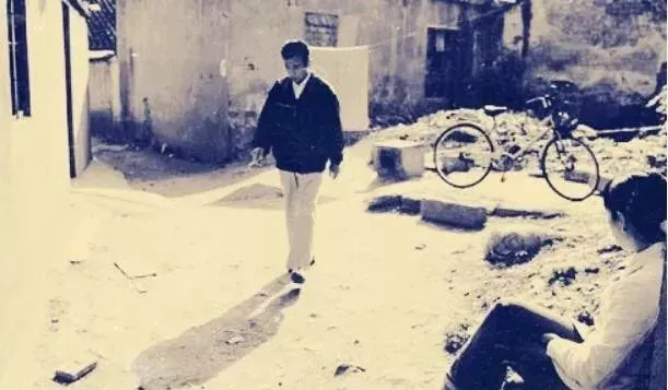 90年代中国街头巷尾 “风尘女子”们的旧照