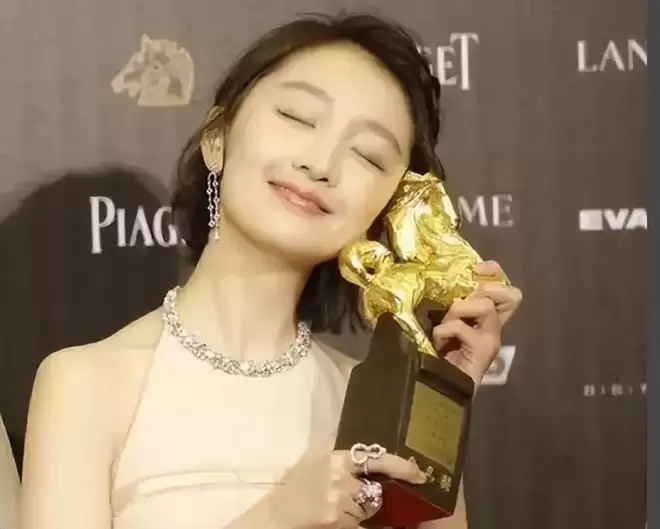 90后女演员人气大洗牌：3人稳坐主桌，2人下桌