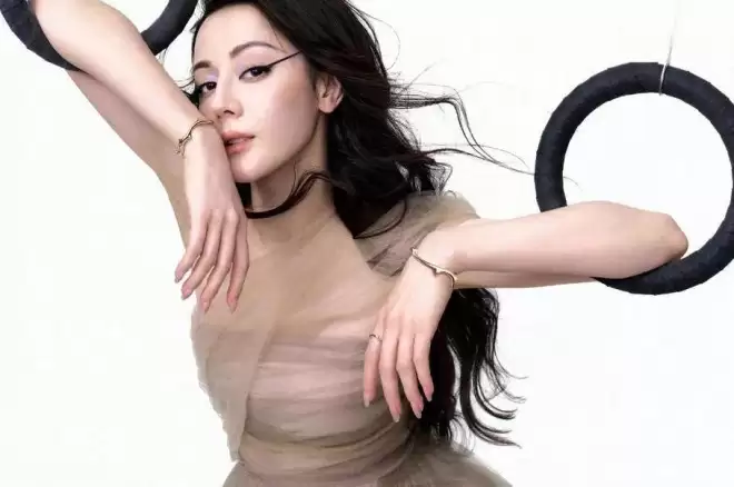 90后女演员人气大洗牌：3人稳坐主桌，2人下桌