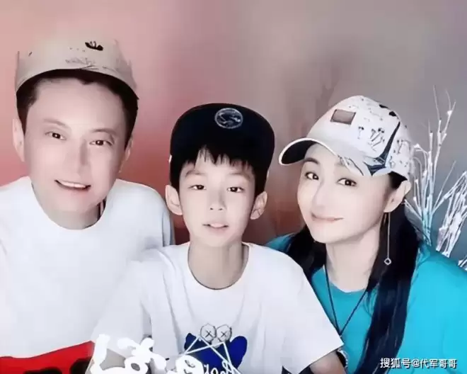 51岁曹颖近况曝光！直播带货两年成交额上亿