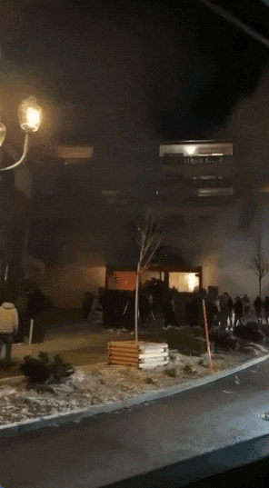 新年惨剧! 滑雪胜地突发爆炸155死伤! 人群尖叫踩踏 灾难画面曝光