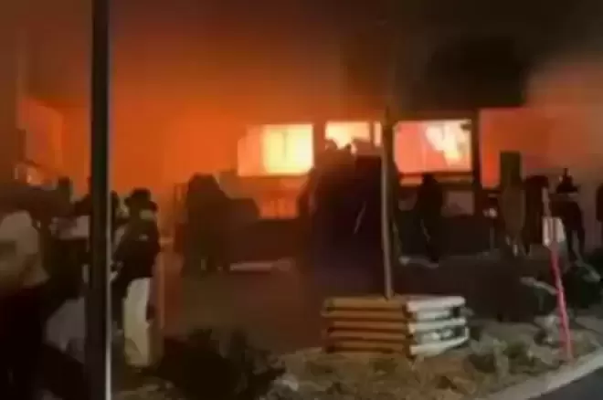新年惨剧! 滑雪胜地突发爆炸155死伤! 人群尖叫踩踏 灾难画面曝光
