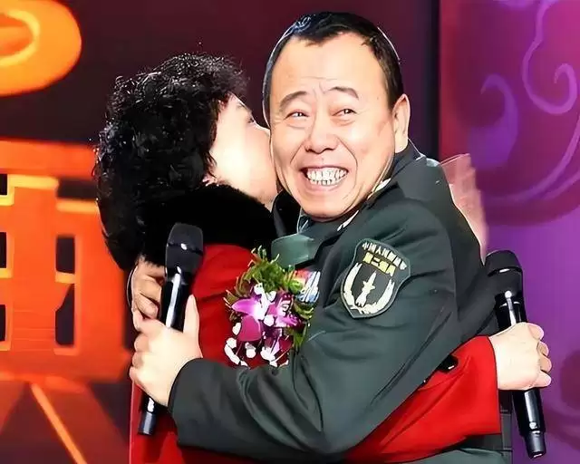 全家移民，正师级待遇，潘长江哪个标签是真的