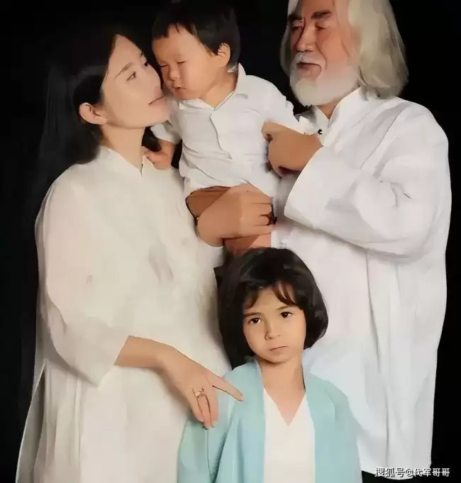 不演了？张纪中妻自曝私生活，将心酸展露无遗