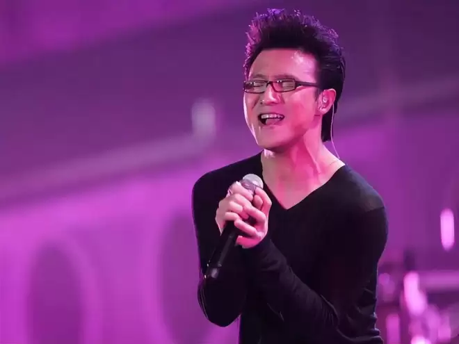 摊牌了!离婚两年后汪峰章子怡公开认爱,这一次...