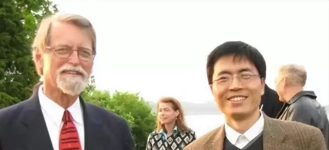 男友是奥运冠军，父亲是北大院长