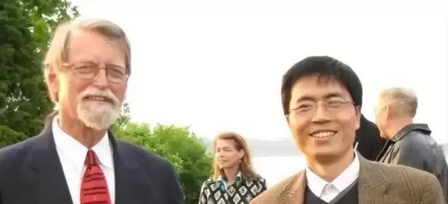 男友是奥运冠军，父亲是北大院长