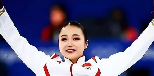 男友是奥运冠军，父亲是北大院长