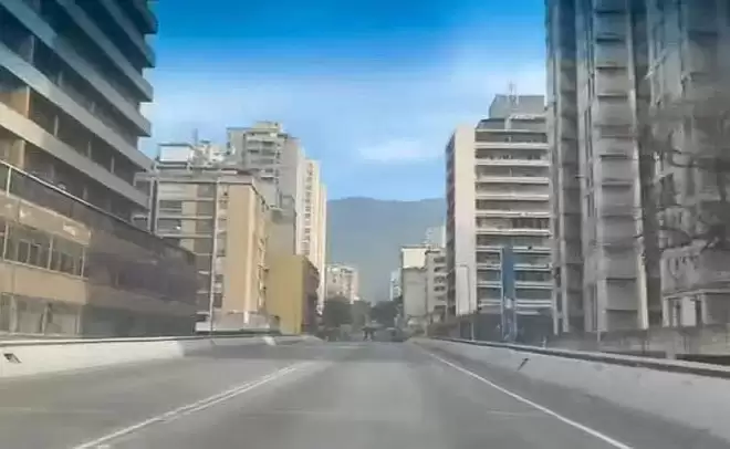 直击：美国突袭后的第一天,委内瑞拉情况如何？