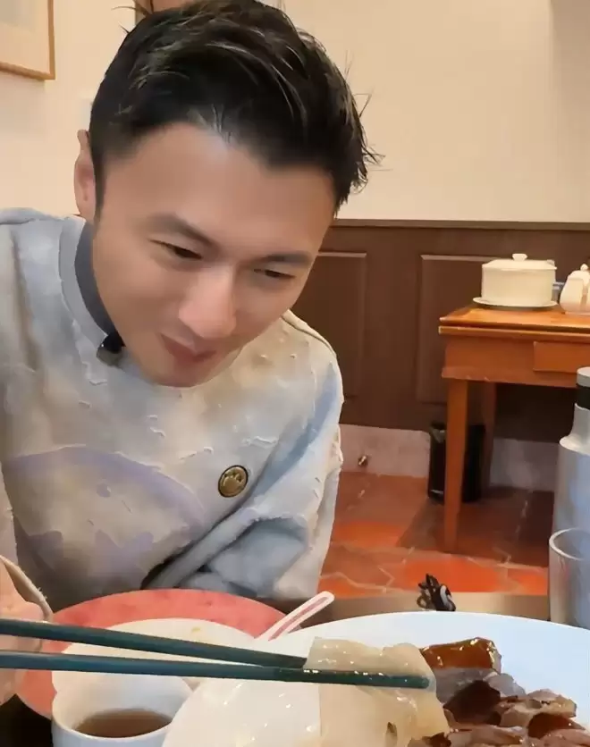 杨澜的爆料 撕下了王菲的“遮羞布” 难怪谢霆锋拒绝和她结婚