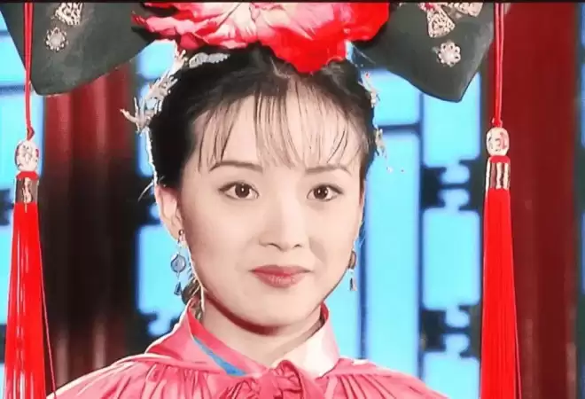 彻底不装了？百亿老公失联7年后 王艳还是走上了张柏芝老路