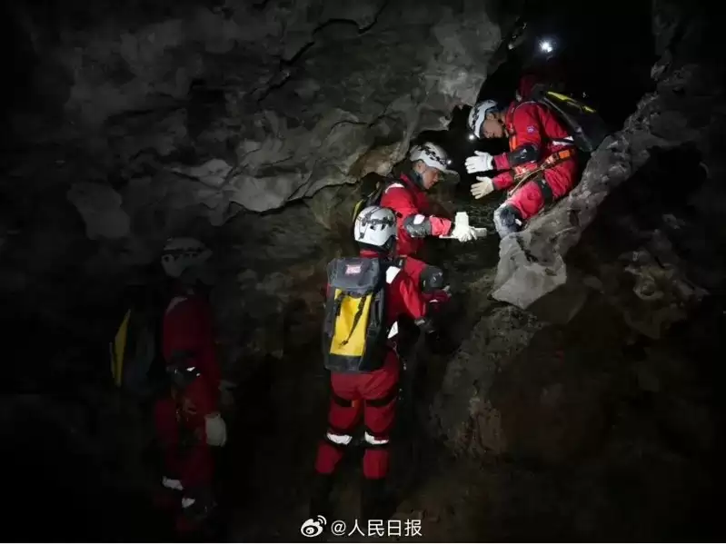 中国太空人︱完成首次洞穴训练  挑战极黑零感知极限