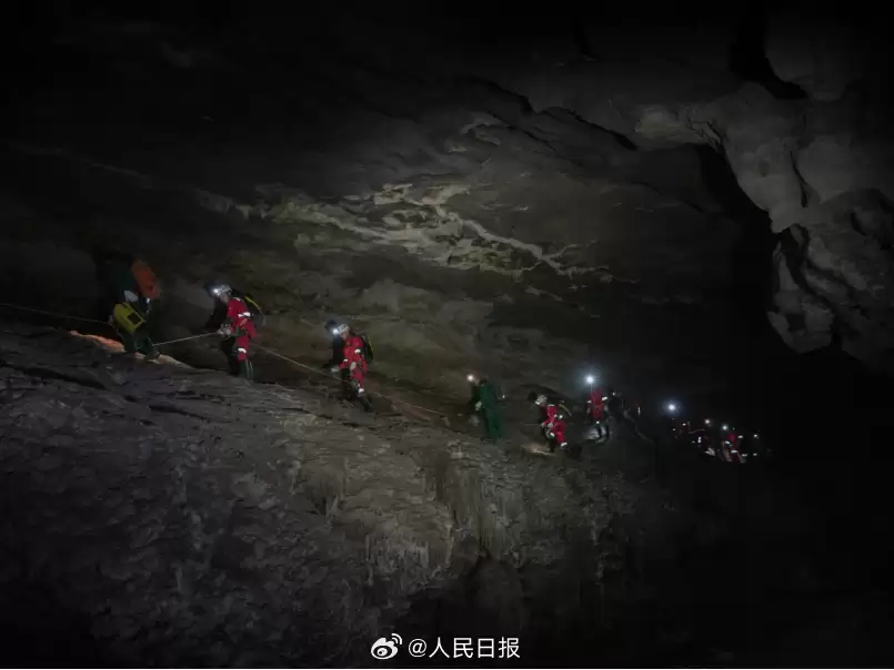 中国太空人︱完成首次洞穴训练  挑战极黑零感知极限
