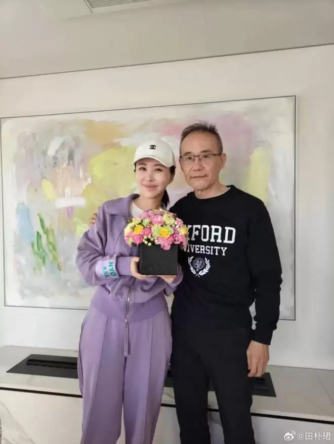 和王石离婚？田朴珺方面回应:假的,大家期待的...